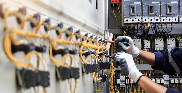 Professional Electrician technician working in Logan, OH